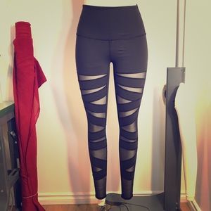 Mesh wrapped lululemon leggings